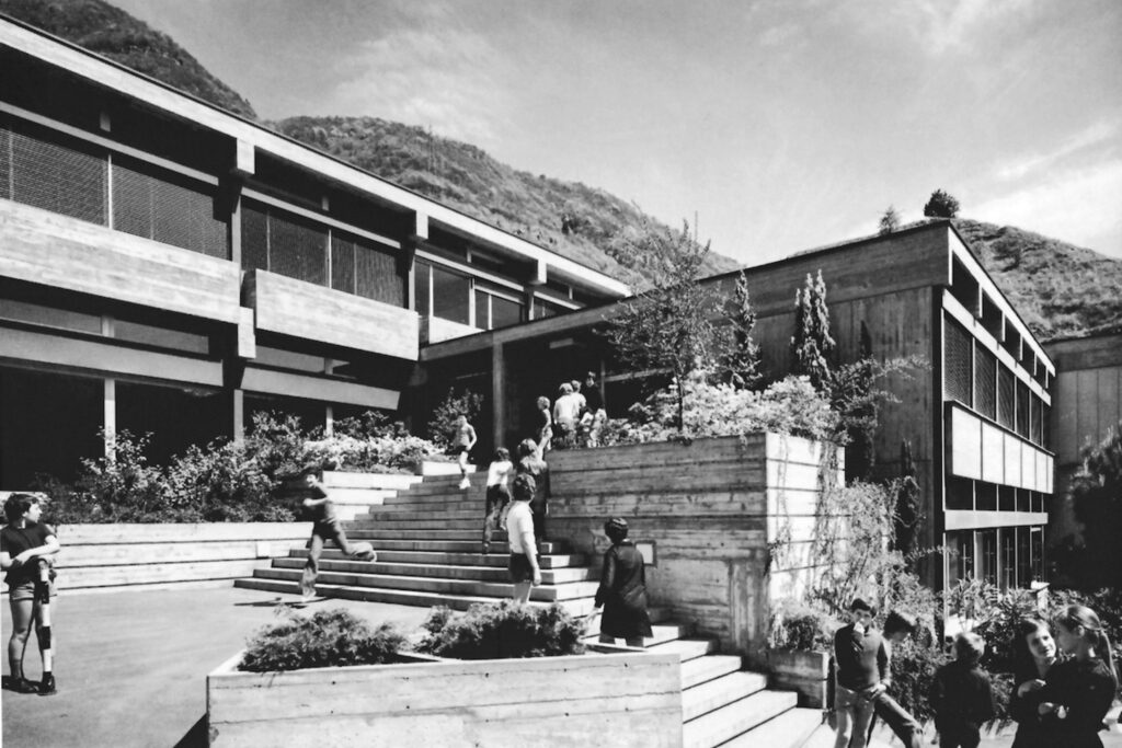 Die Primarschule Al Burio in Gordola TI, 1971. Architekten: ­Augusto Jaeggli und Marco Bernasconi. Bild: © Rivista Tecnica 4/93